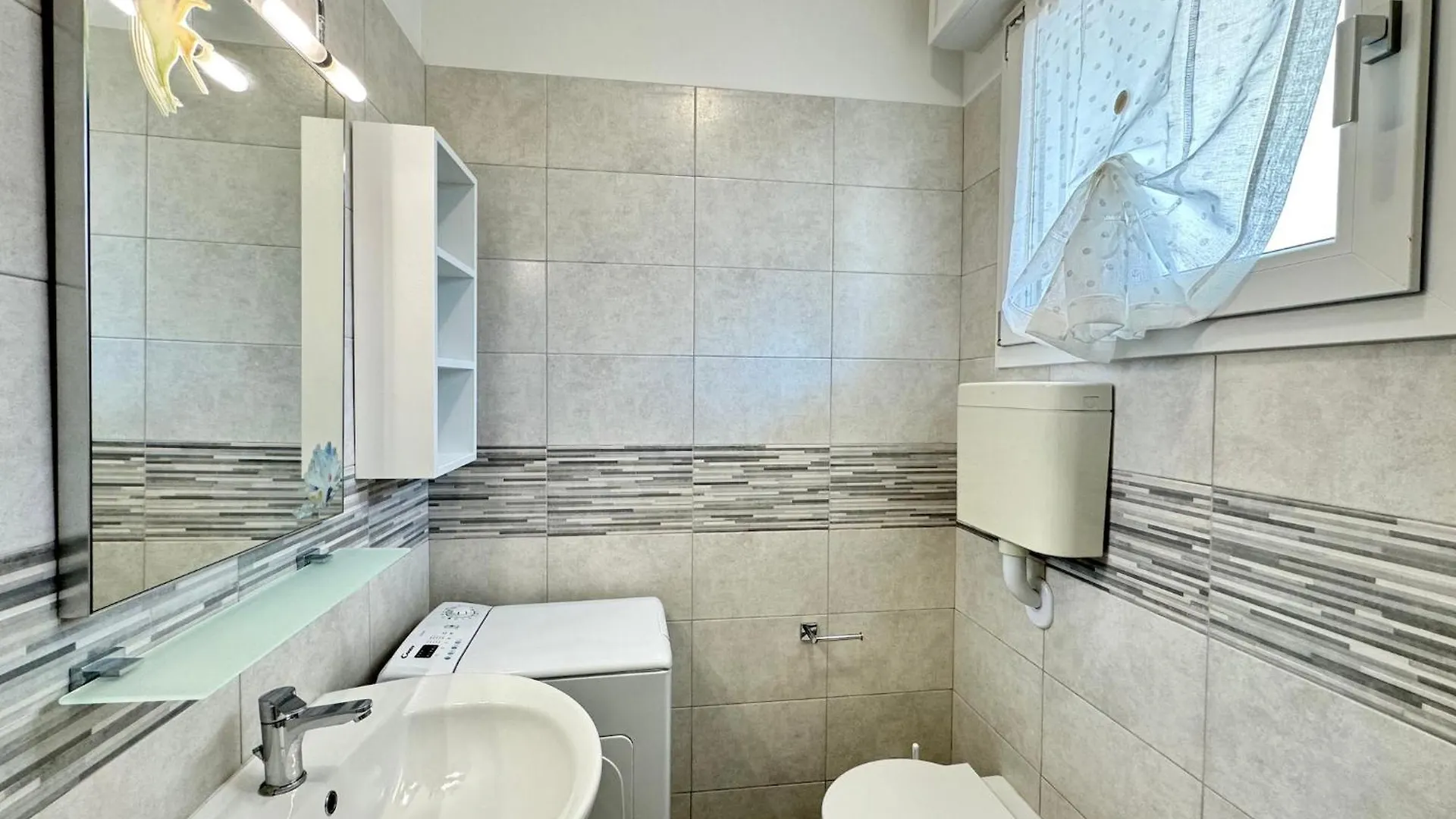 Villaggio Lido-Carraro Immobiliare Jesolo-Family Apartments Cavallino-Treporti 0*,  Italy