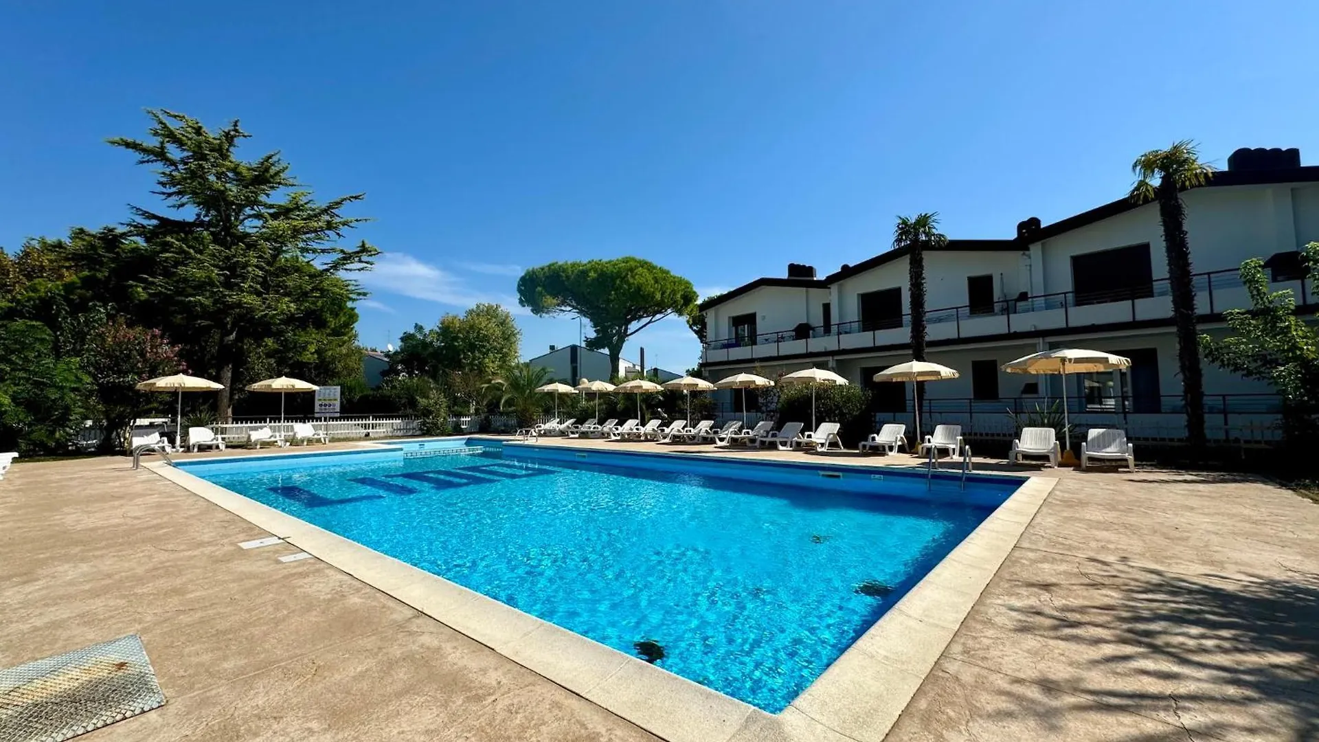 Villaggio Lido-Carraro Immobiliare Jesolo-Family Apartments Cavallino-Treporti 0*,